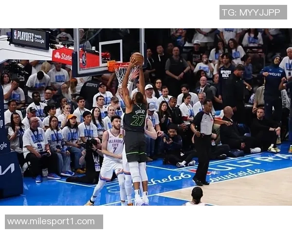 戈贝尔谈掘金第三节进攻波影响球队节奏强调攻防两端需保持沉稳状态 戈贝尔谈掘金第三节进攻波影响球队节奏强调攻防两端需保持沉稳状态