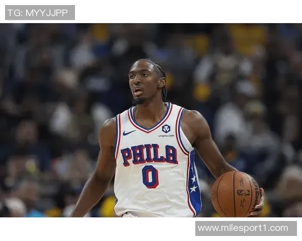 火力全开马克西首节狂砍17分2助助力球队取得领先