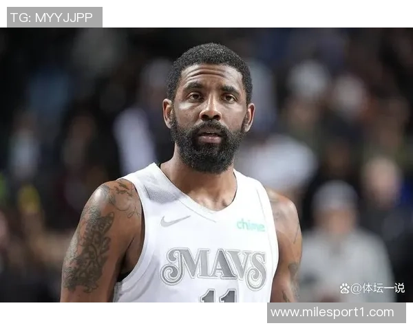 夺笋77与欧文携手送礼快船球迷调侃送走队友成常态 夺笋77与欧文携手送礼快船球迷调侃送走队友成常态