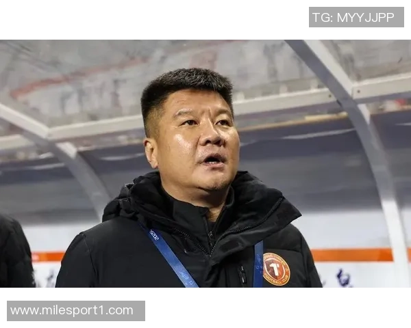 中甲第26轮前瞻辽宁铁人主帅李金羽携球员许东出席新闻发布会分享备战心得